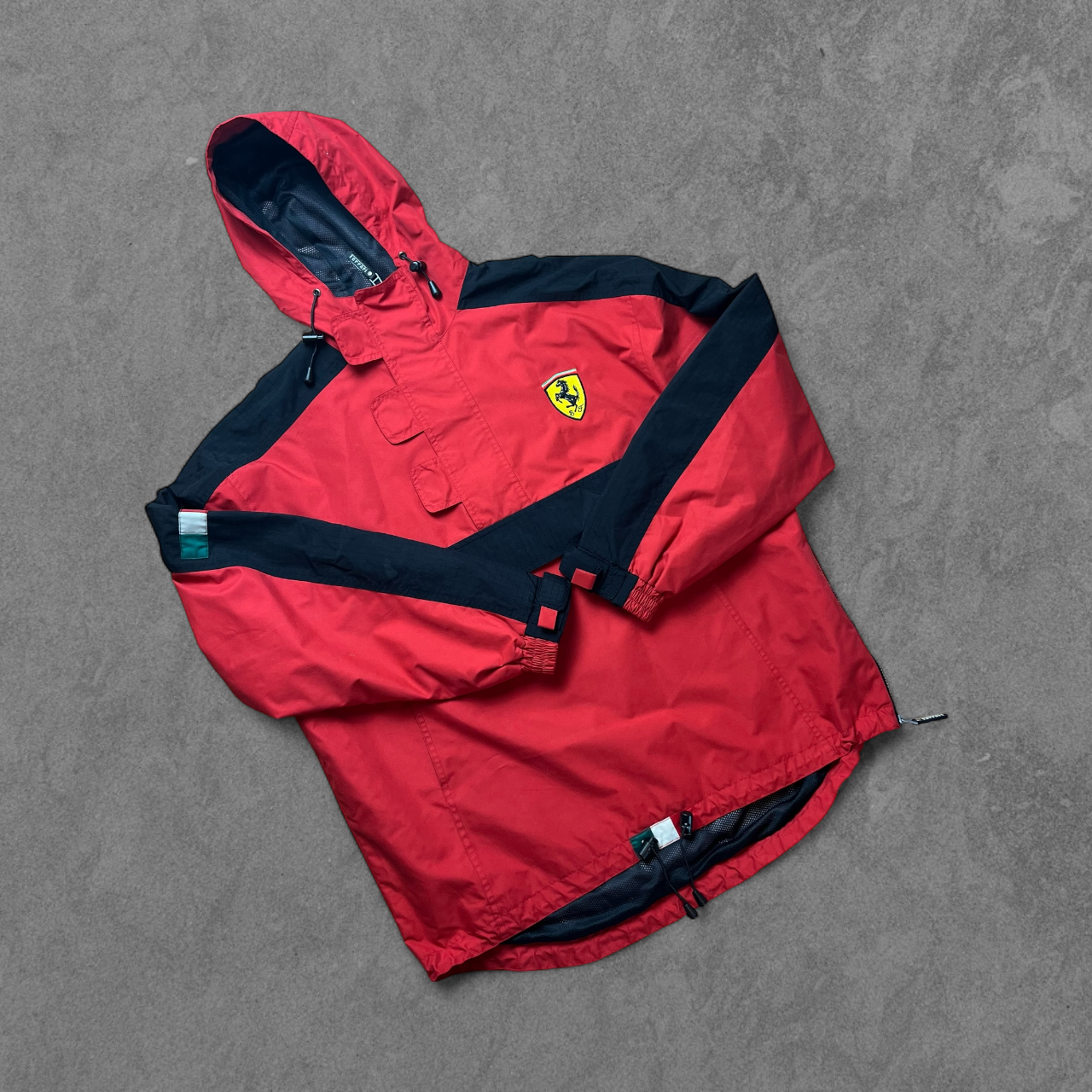 Vintage x Ferarri Windbreaker 2002 (M)